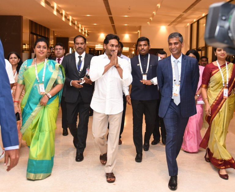 CM hosts dinner to G-20 delegates