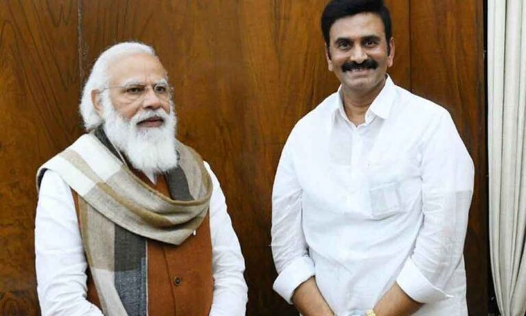 modi-and-raghu-ram