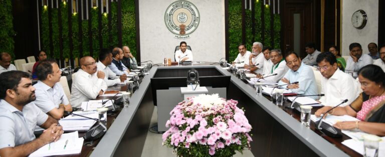 CM reviews dry spell, contingency plans