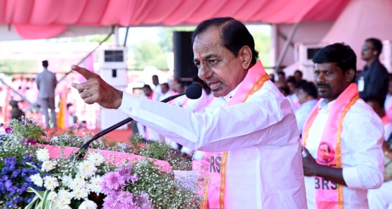 CM KCR