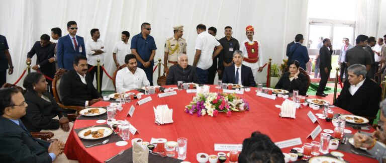 CM attends swearing-in of HC judges