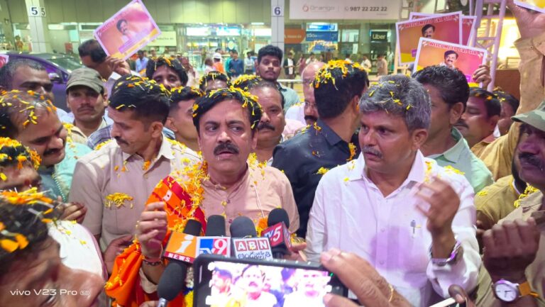 9fcc9122-685b-44dc-8c61-8dad2ba119e1