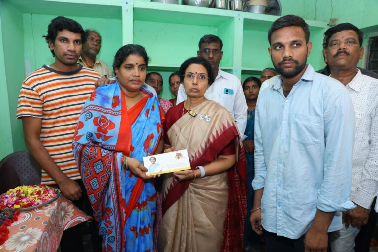 26e23988-6296-4cf1-8a72-633181d3849d