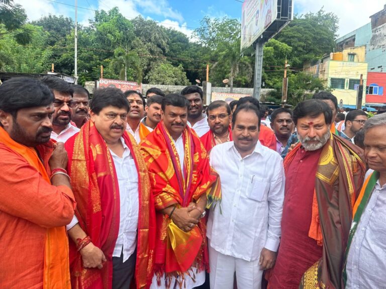 WhatsApp Image 2025-10-18 at 20.28.29