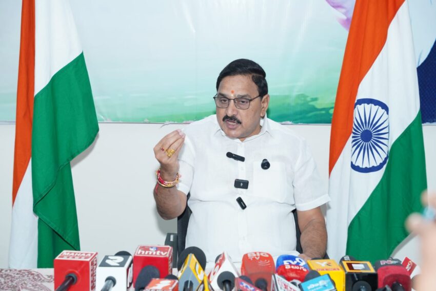 WhatsApp Image 2025-11-17 at 21.55.18